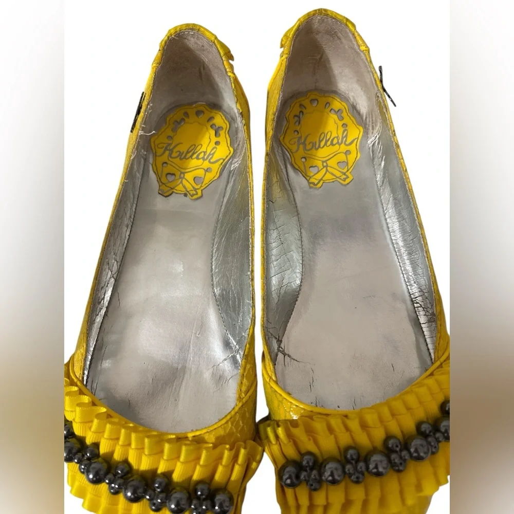 Killah Yellow Beaded Detail flats Size US 6